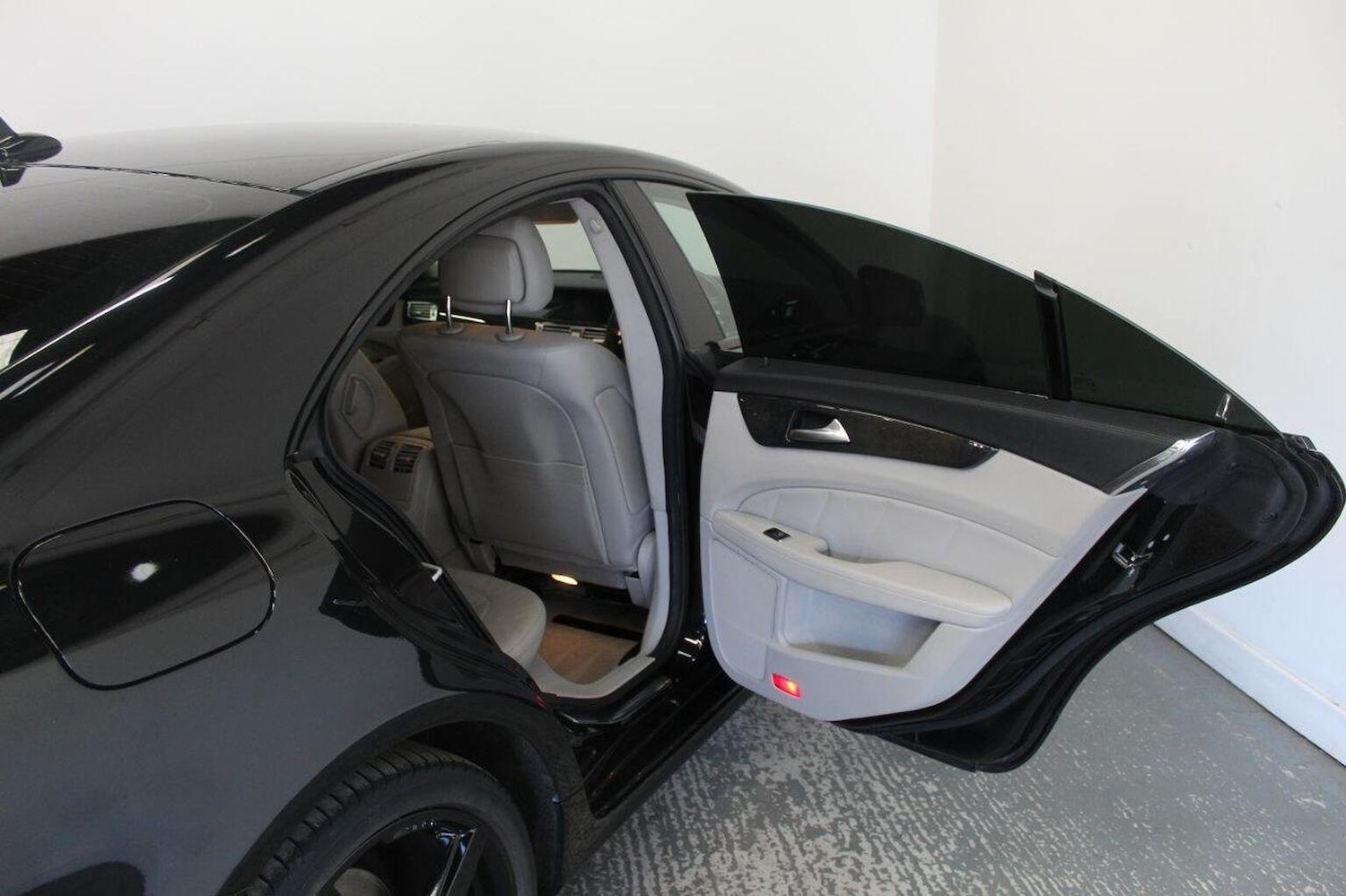 Used Mercedes-Benz CLS 2013 for sale - 76041065: Photo 24