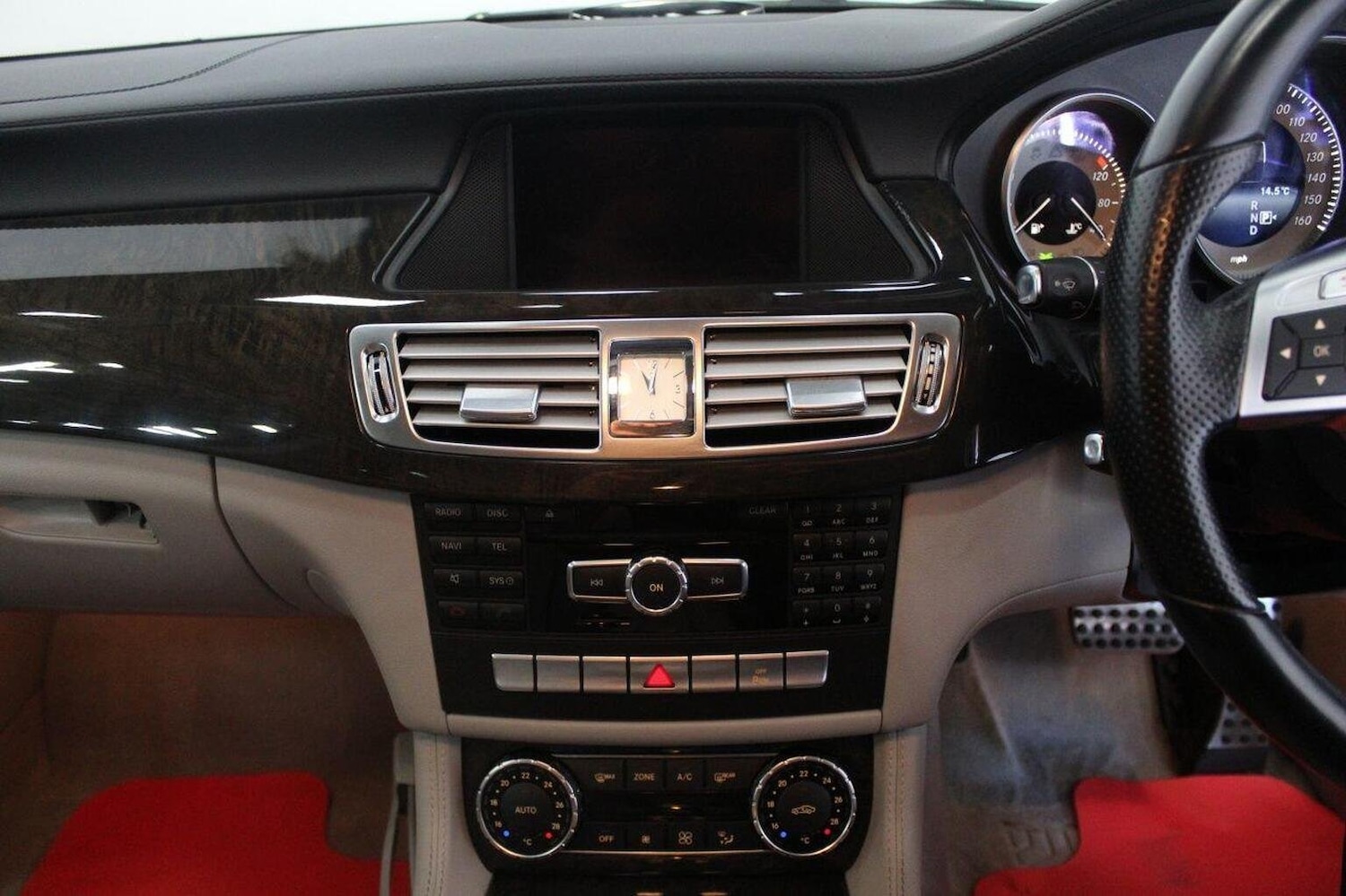 Used Mercedes-Benz CLS 2013 for sale - 76041065: Photo 31