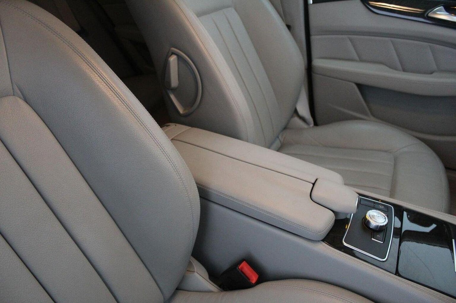 Used Mercedes-Benz CLS 2013 for sale - 76041065: Photo 41