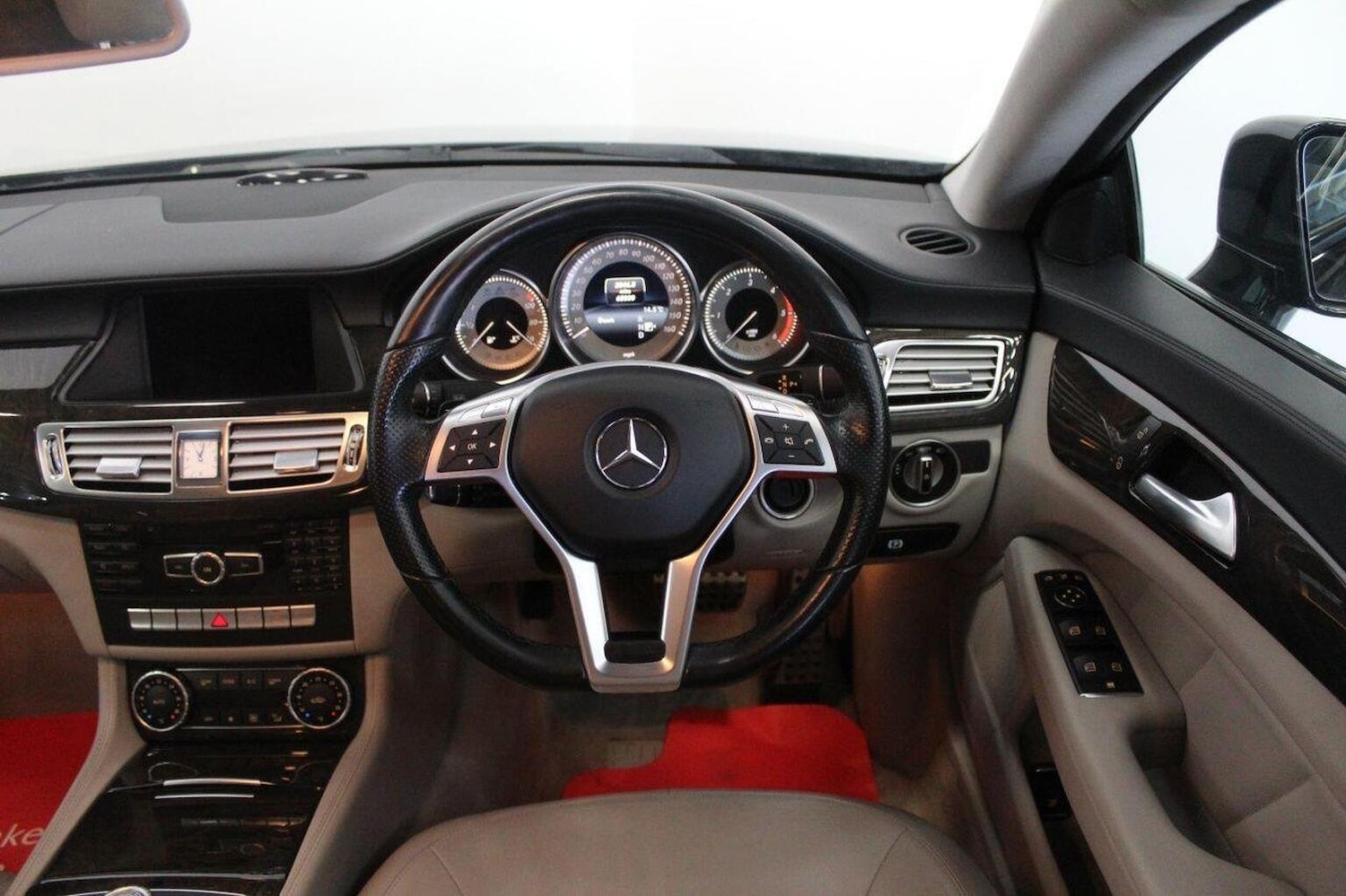 Used Mercedes-Benz CLS 2013 for sale - 76041065: Photo 42