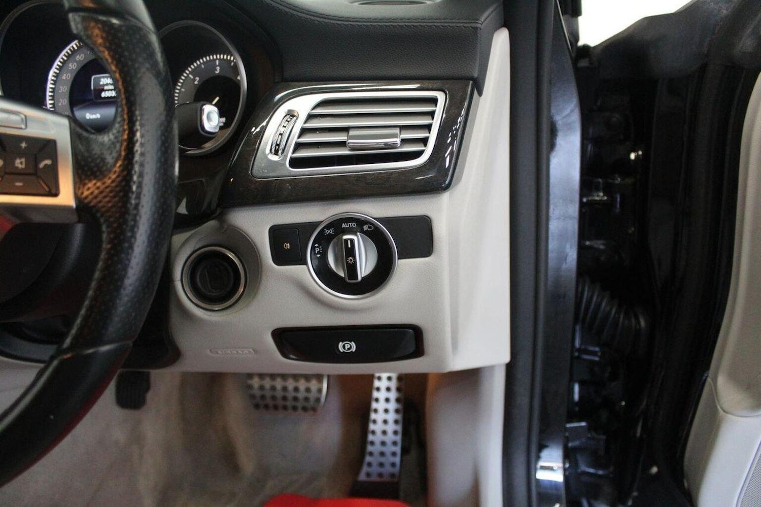 Used Mercedes-Benz CLS 2013 for sale - 76041065: Photo 46