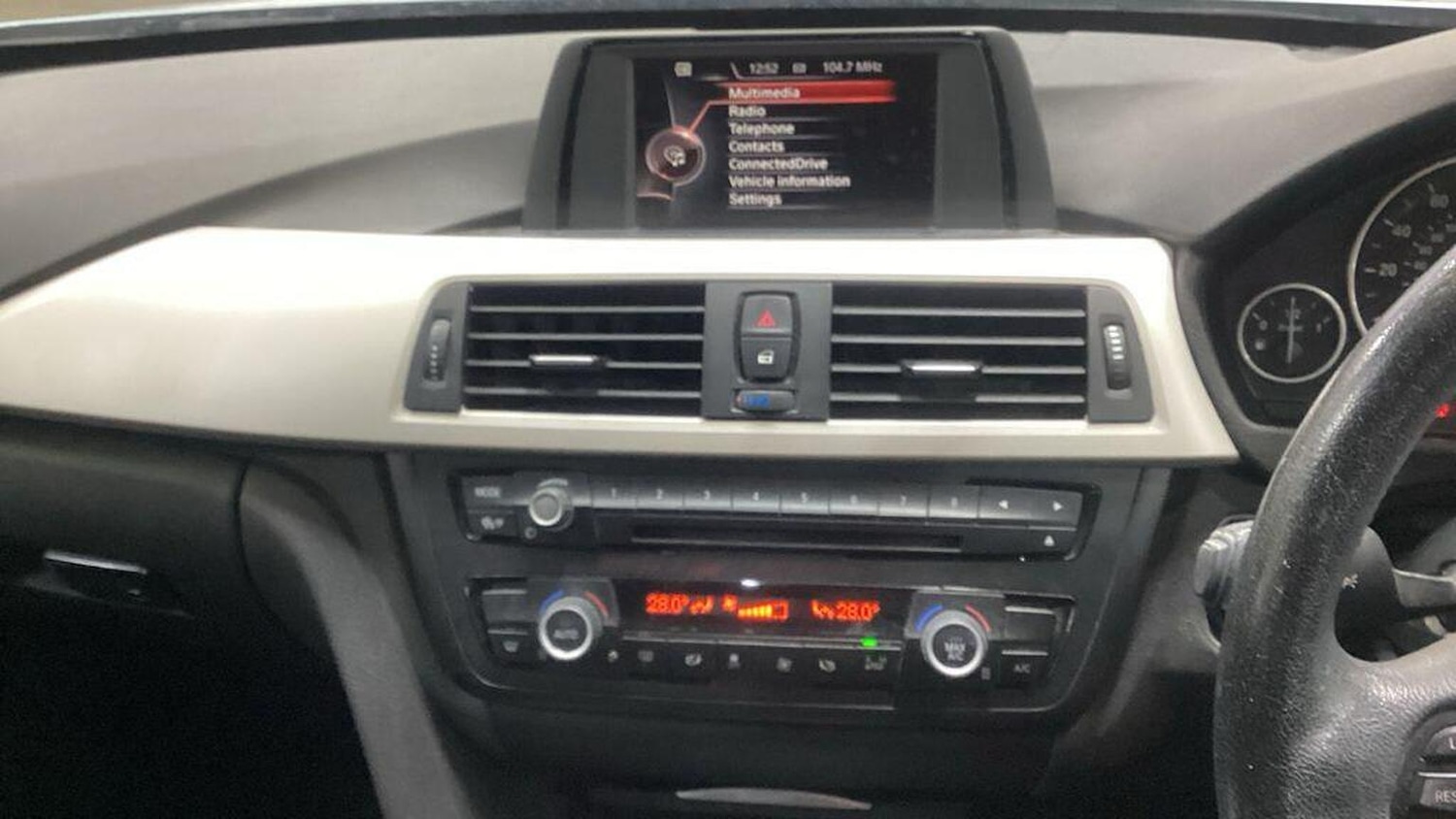 Used BMW 3 Series 2014 for sale - 76527362: Photo 16