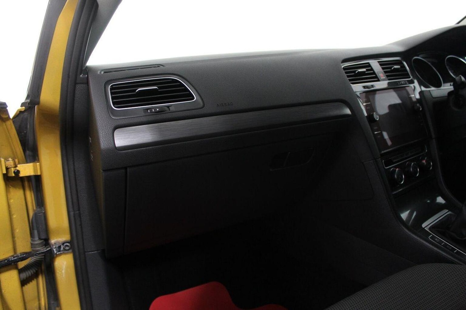 Used Volkswagen Golf 2017 for sale - 77020605: Photo 31