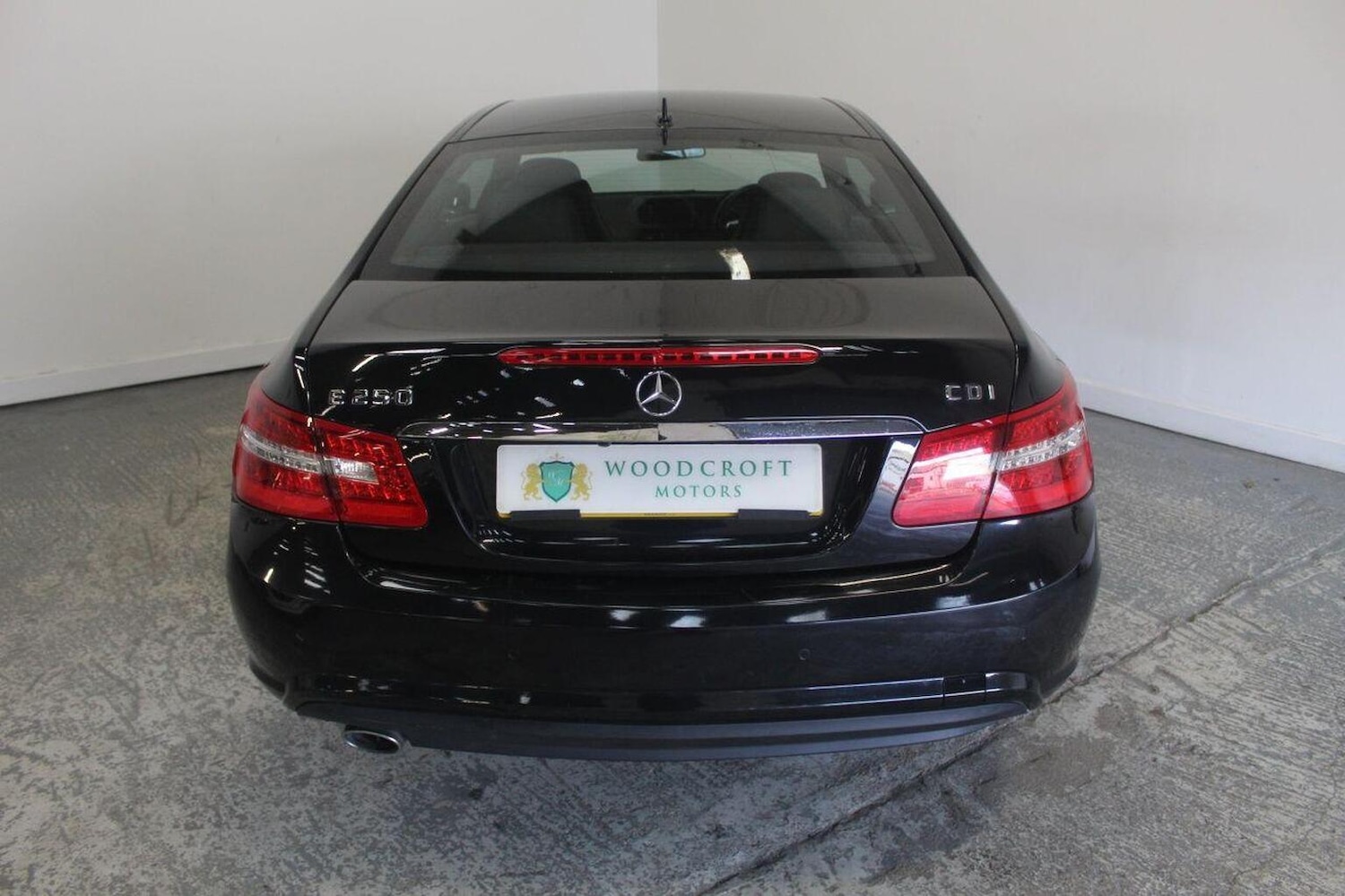 Used Mercedes-Benz E Class 2011 for sale - 77937944: Photo 14