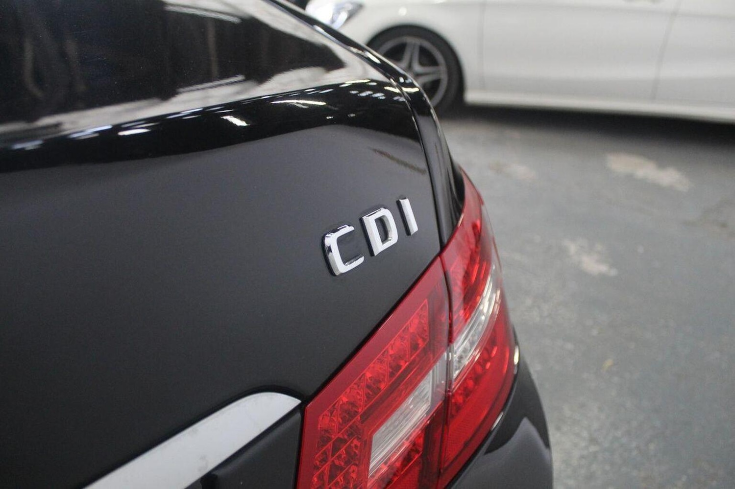 Used Mercedes-Benz E Class 2011 for sale - 77937944: Photo 20