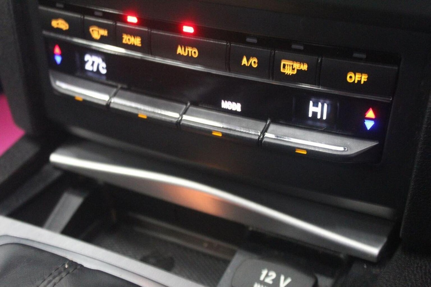 Used Mercedes-Benz E Class 2011 for sale - 77937944: Photo 42