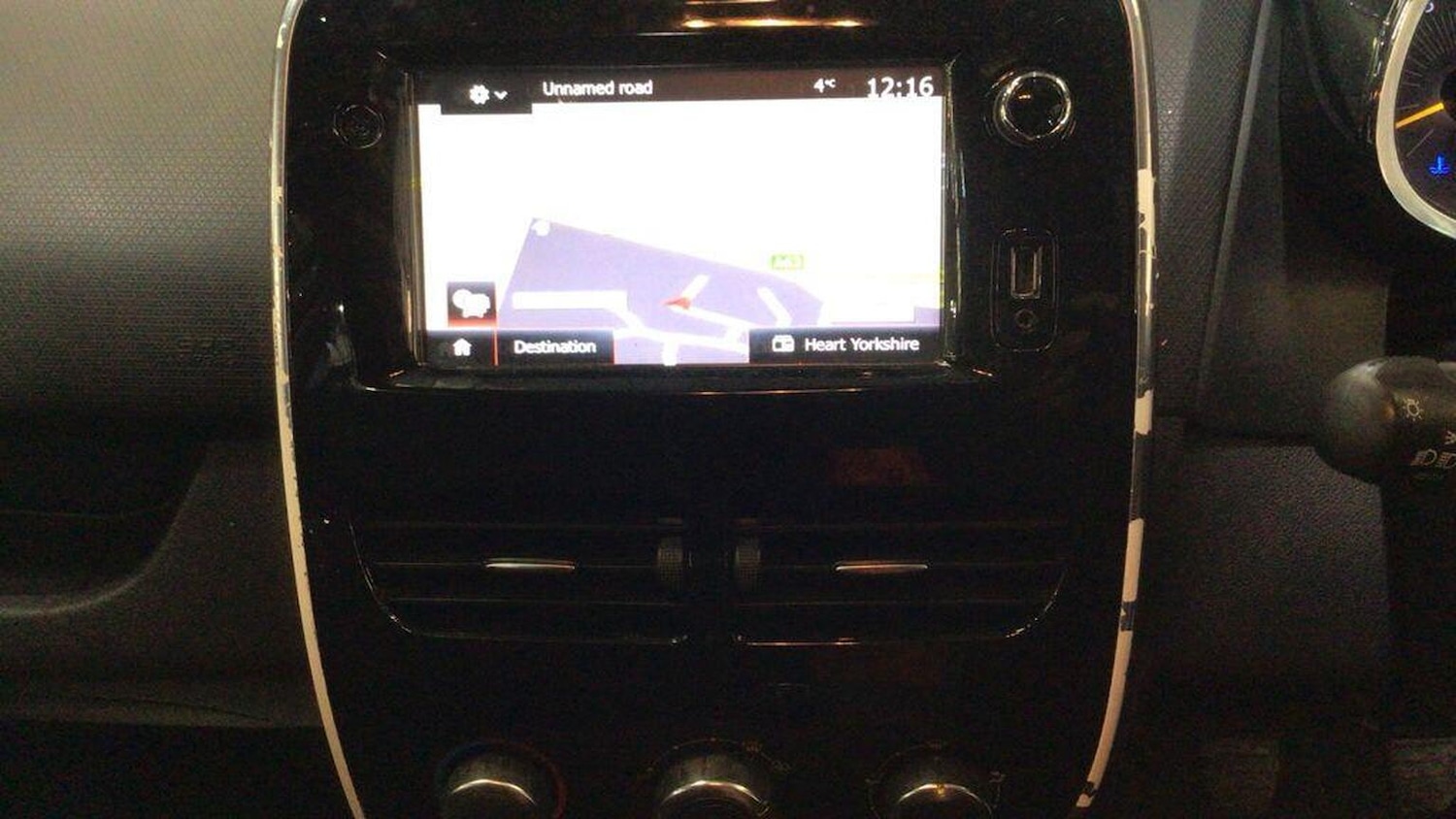 Used Renault Clio 2015 for sale - 77636928: Photo 16