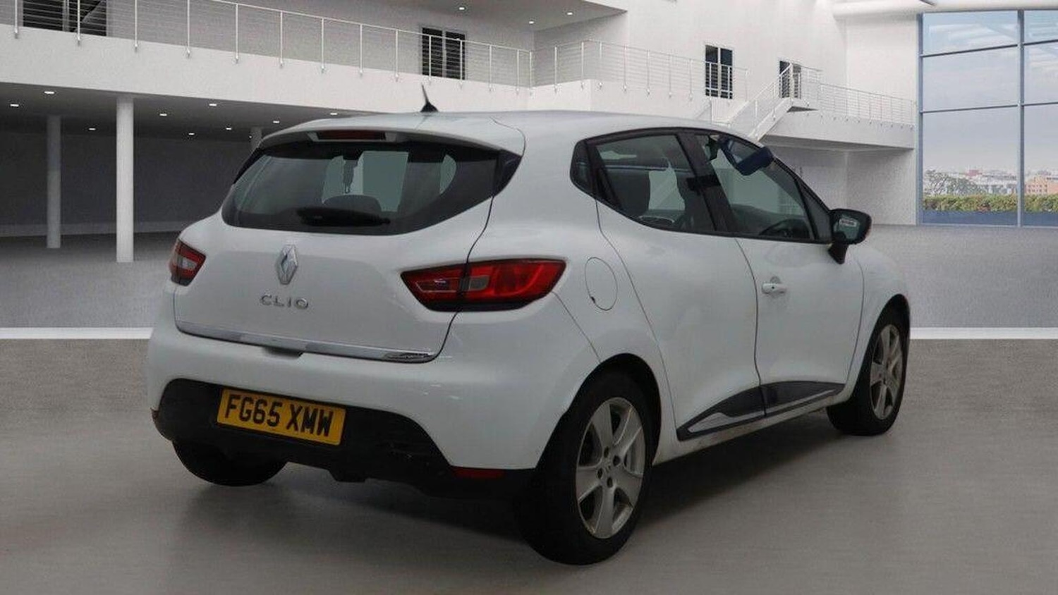 Used Renault Clio 2015 for sale - 77636928: Photo 7