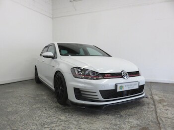 Used Volkswagen Golf 2018 for sale - 77464498: Photo