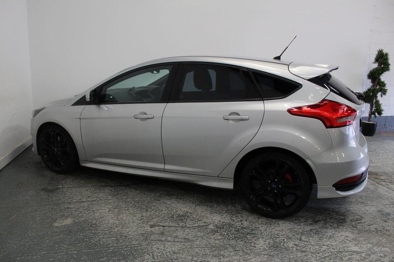 Used Ford Focus 2016 for sale - 76656054: Photo 10