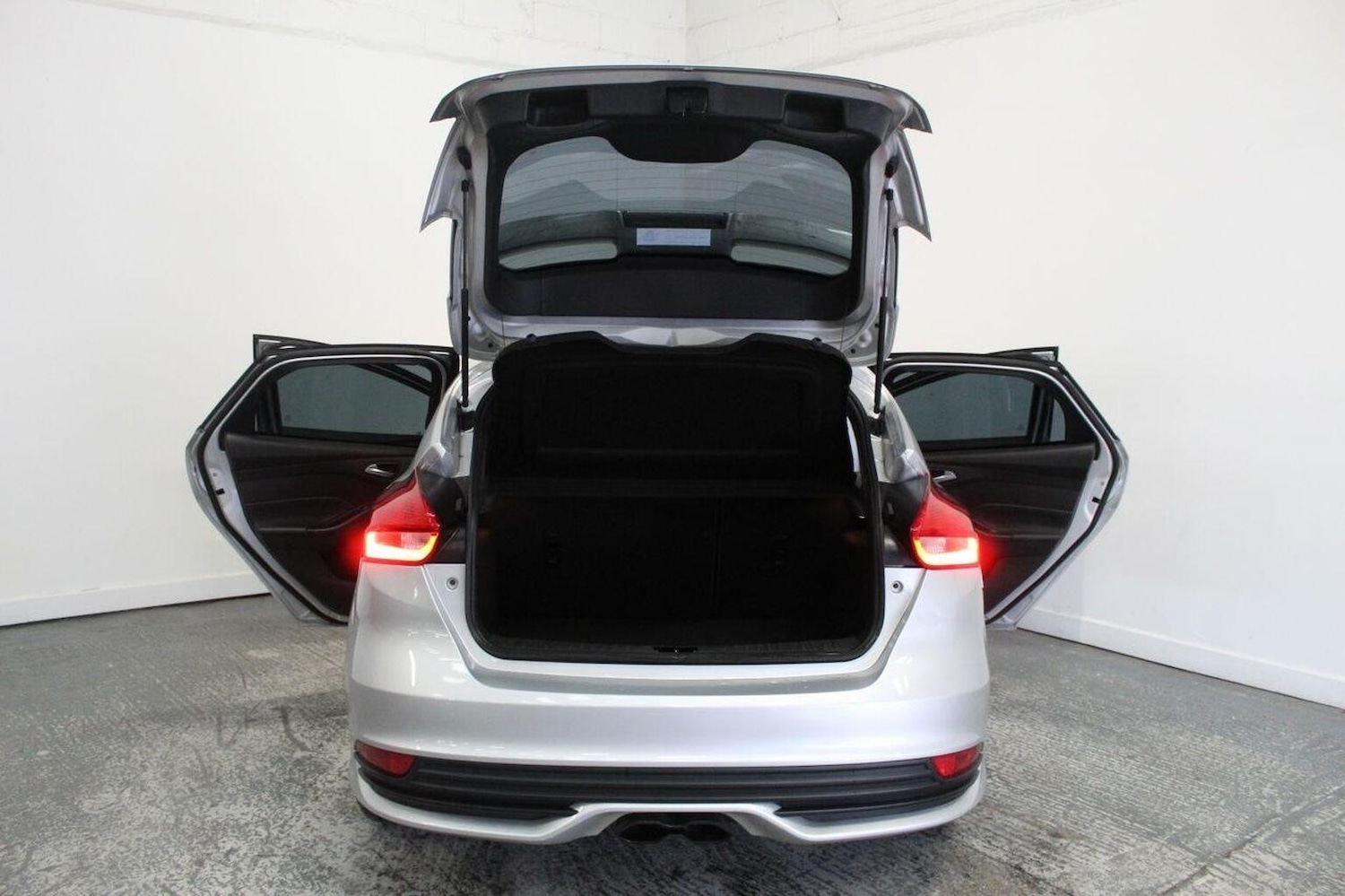 Used Ford Focus 2016 for sale - 76656054: Photo 20