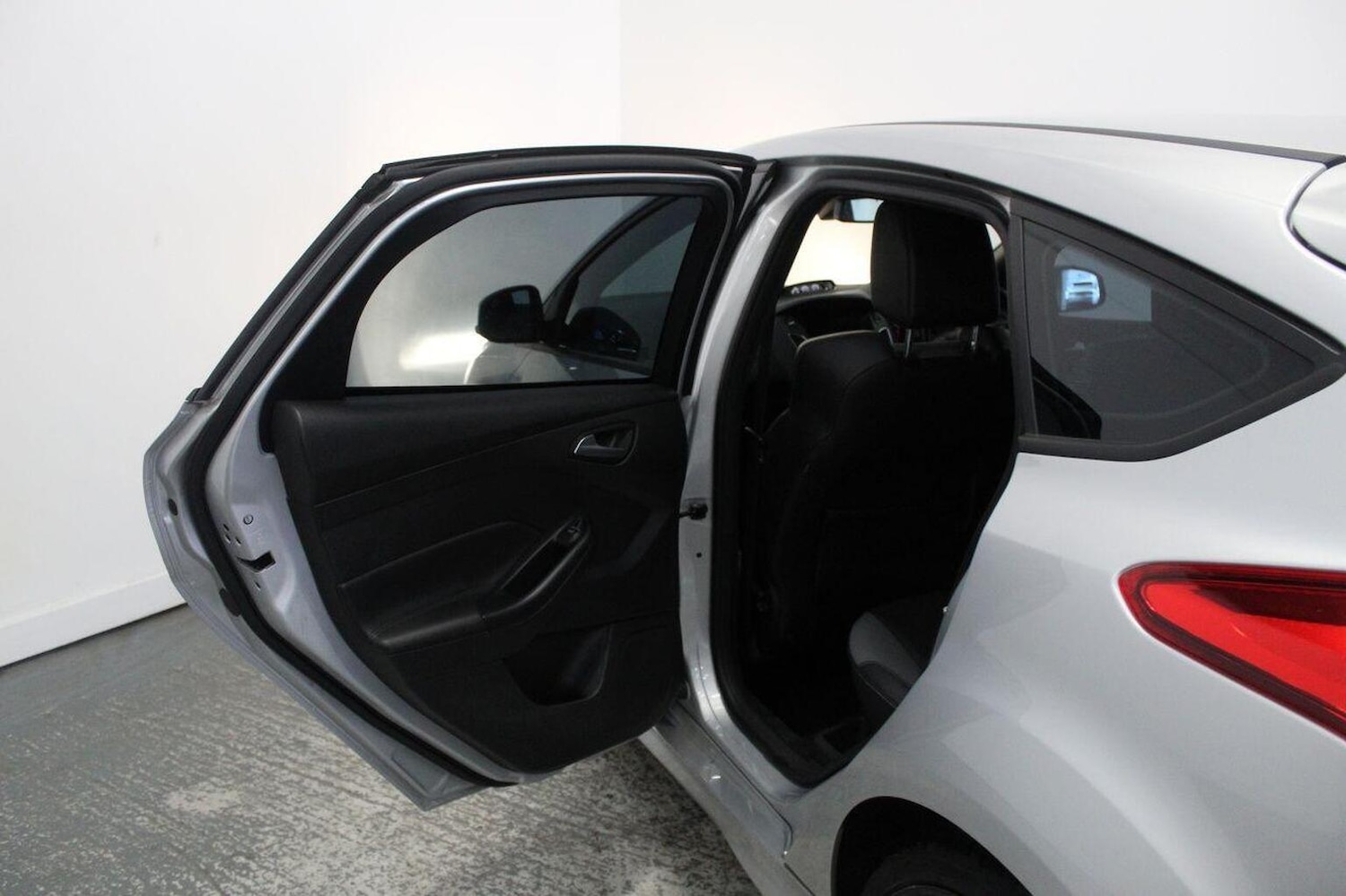 Used Ford Focus 2016 for sale - 76656054: Photo 25