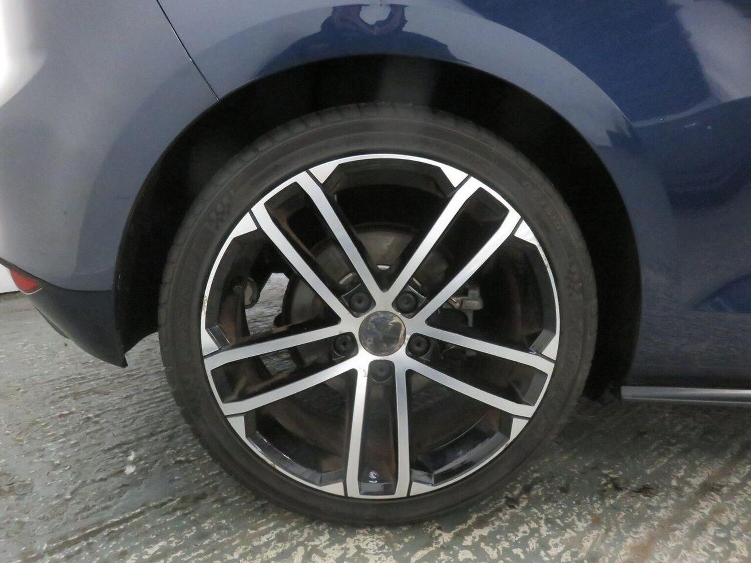 Used Volkswagen Golf 2015 for sale - 76376895: Photo 45