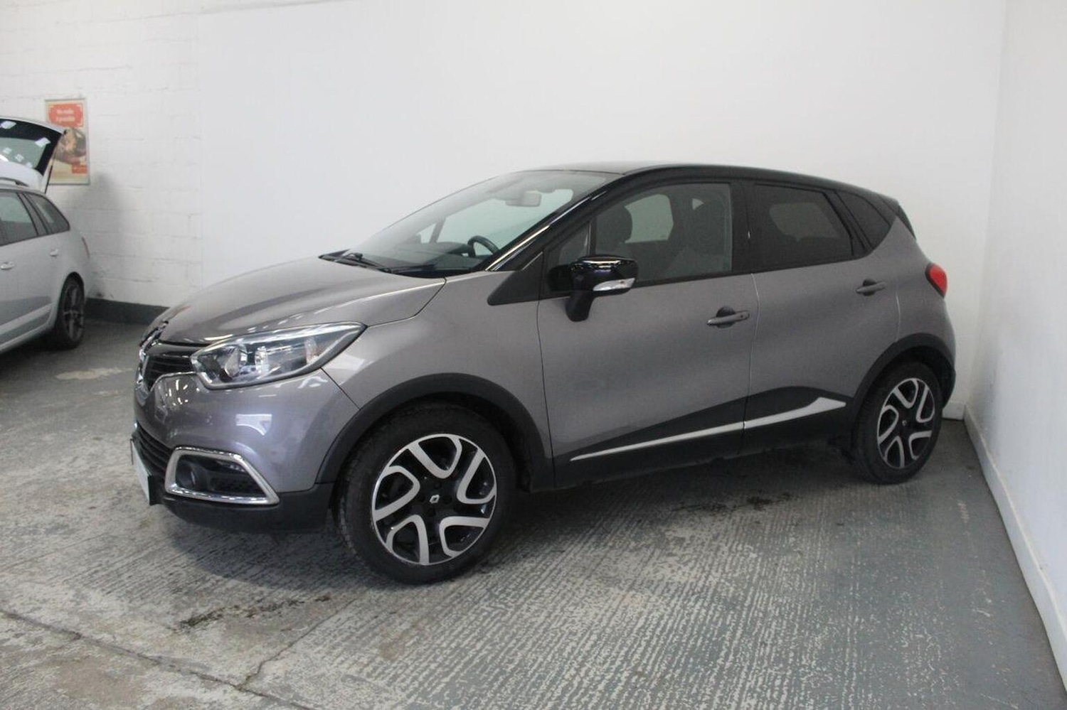 Used Renault Captur 2014 for sale - 77937867: Photo 11