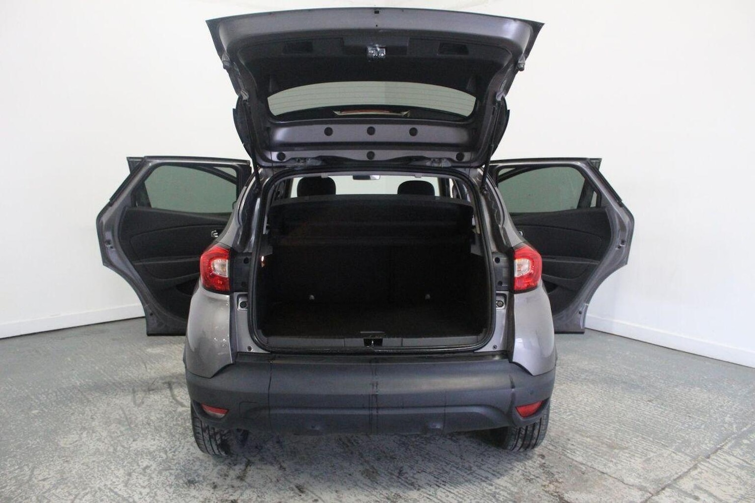 Used Renault Captur 2014 for sale - 77937867: Photo 22