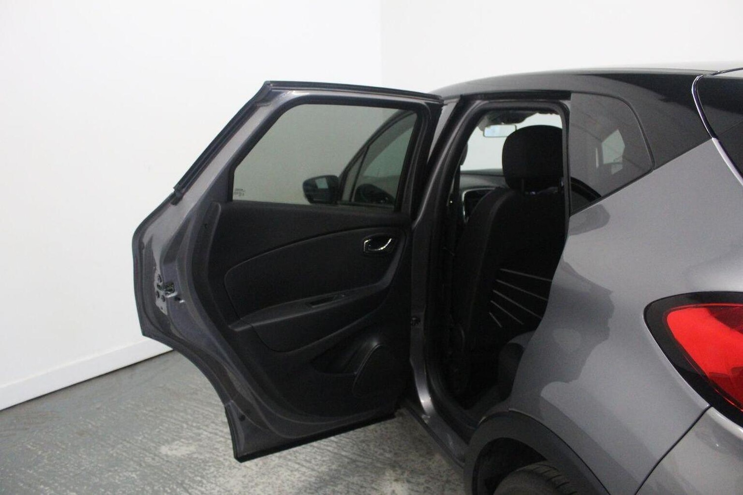 Used Renault Captur 2014 for sale - 77937867: Photo 27