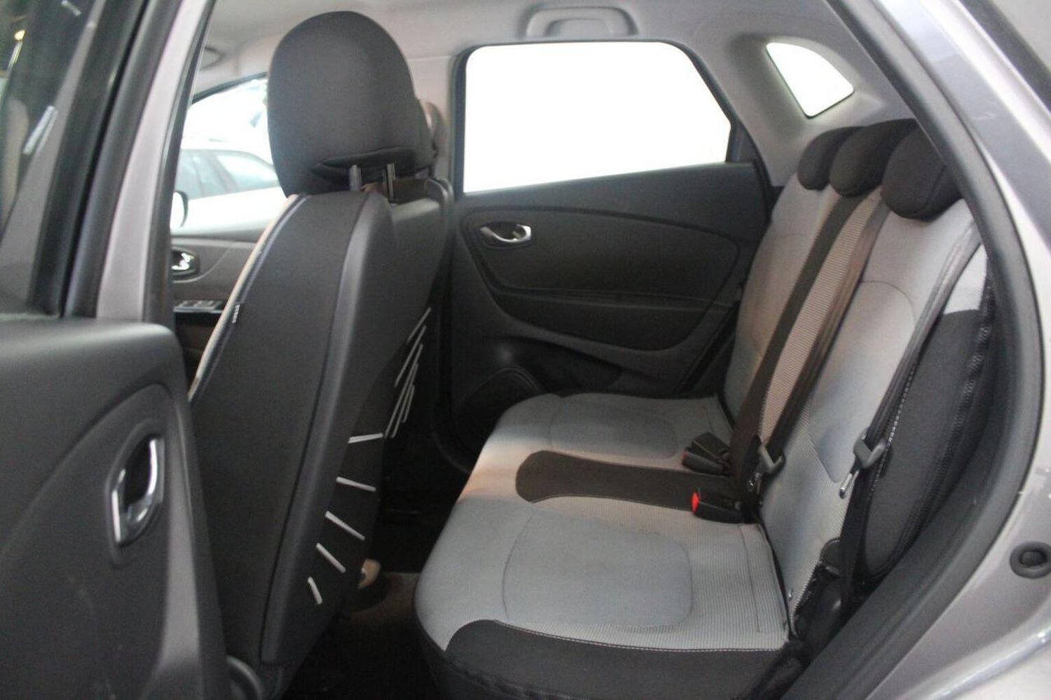 Used Renault Captur 2014 for sale - 77937867: Photo 52