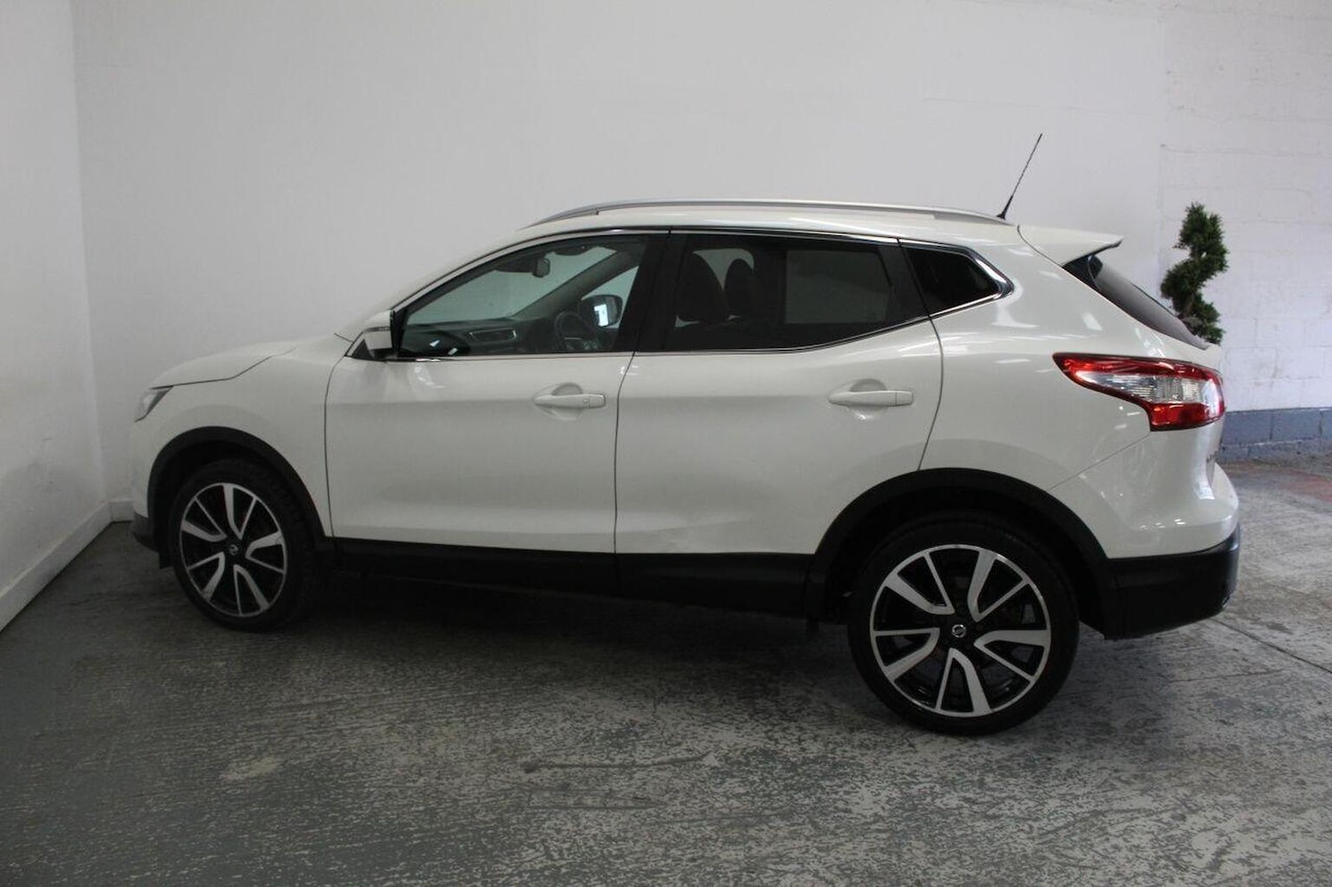 Used Nissan Qashqai 2017 for sale - 76070468: Photo 10