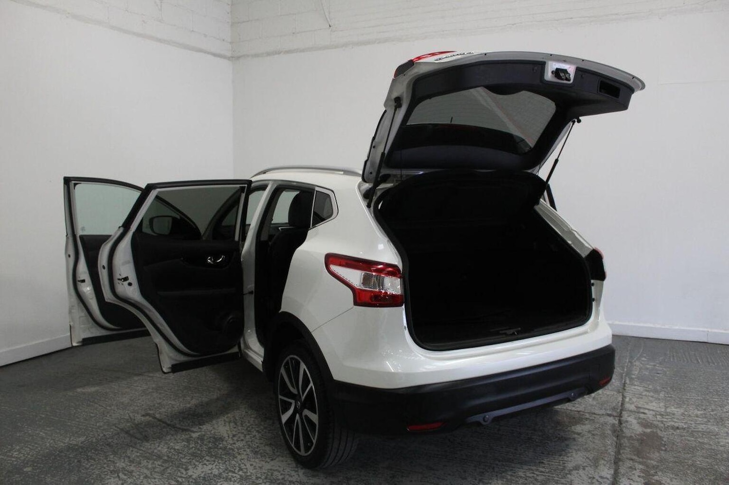 Used Nissan Qashqai 2017 for sale - 76070468: Photo 20