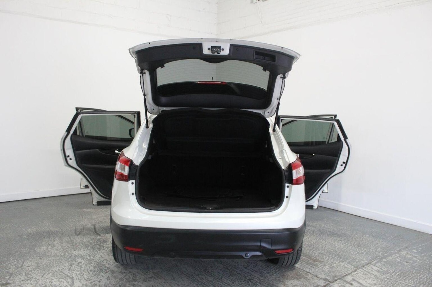 Used Nissan Qashqai 2017 for sale - 76070468: Photo 22