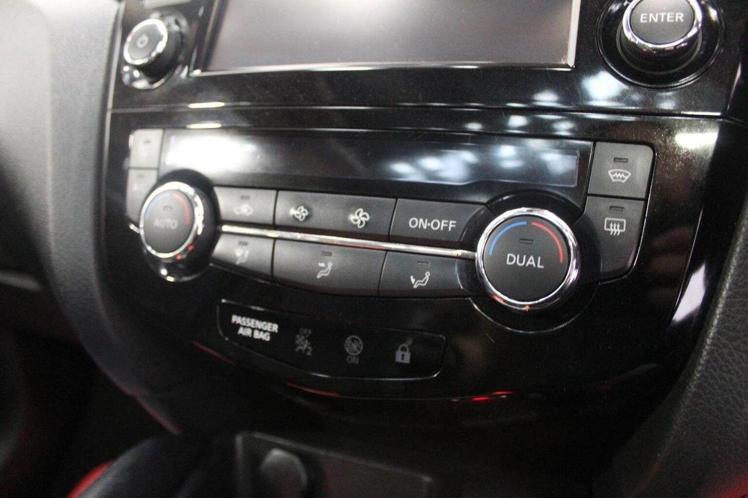 Used Nissan Qashqai 2017 for sale - 76070468: Photo 43