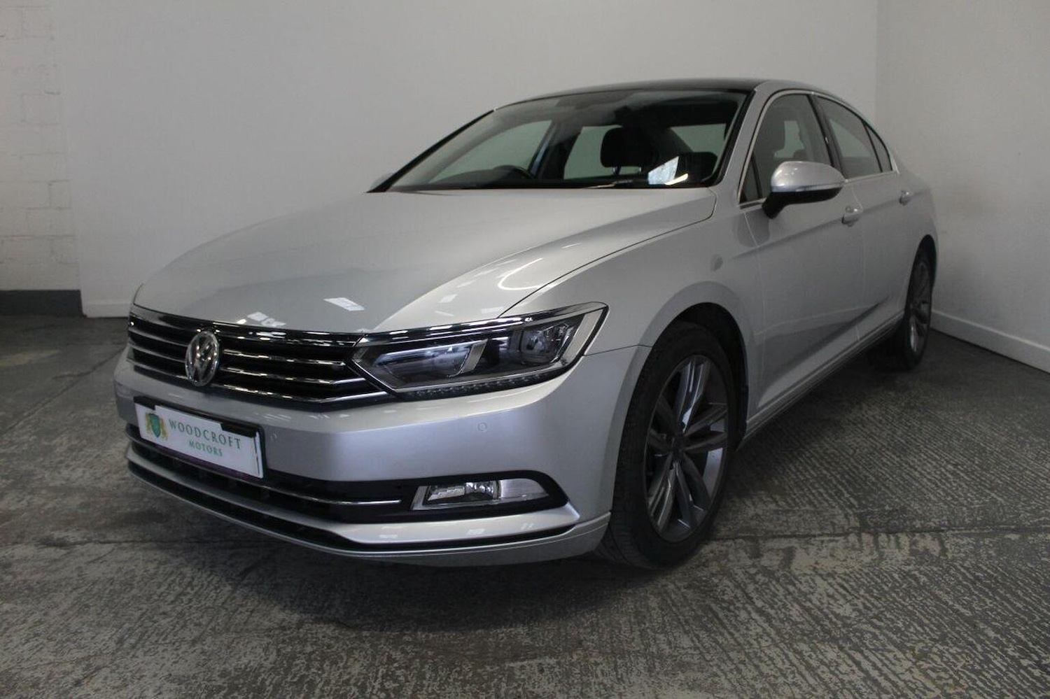 Used Volkswagen Passat 2015 for sale - 77766407: Photo 2