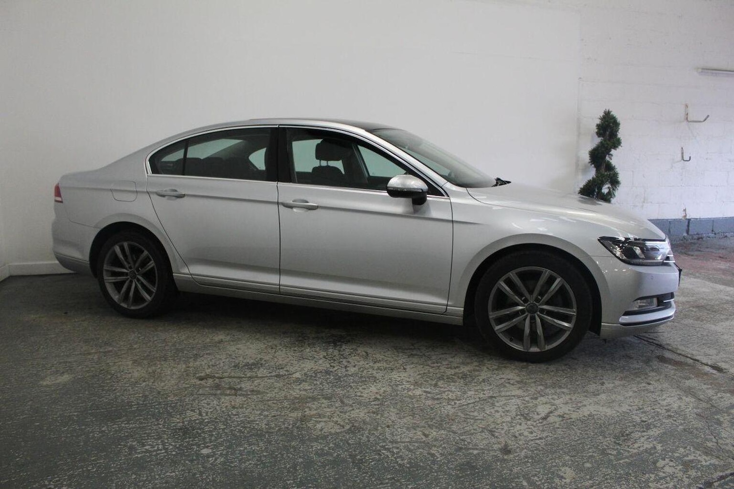 Used Volkswagen Passat 2015 for sale - 77766407: Photo 4