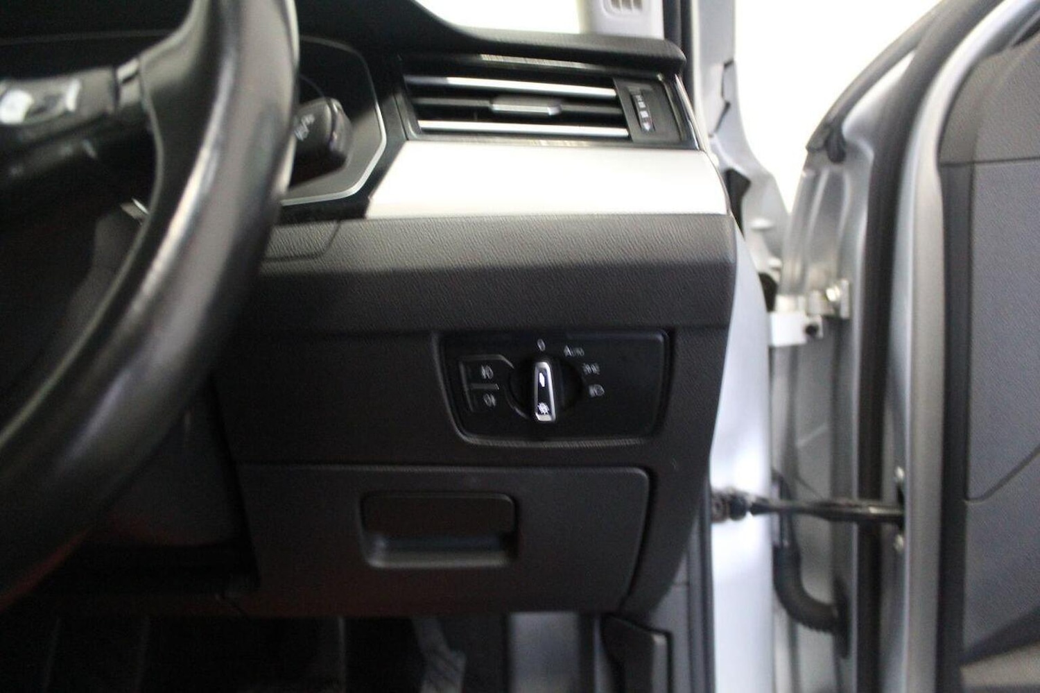 Used Volkswagen Passat 2015 for sale - 77766407: Photo 51