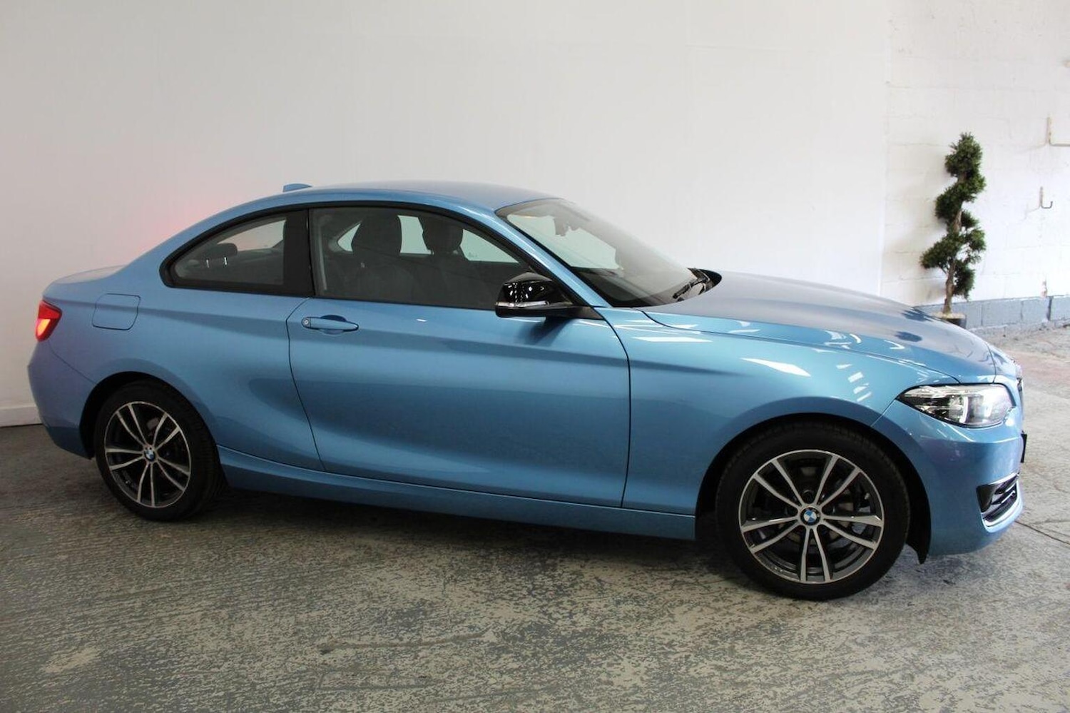 Used BMW 2 Series 2017 for sale - 77464670: Photo 4