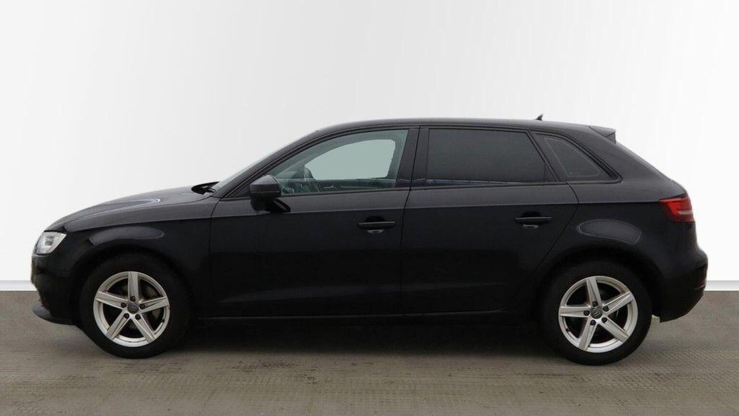 Used Audi A3 2018 for sale - 77069112: Photo 11