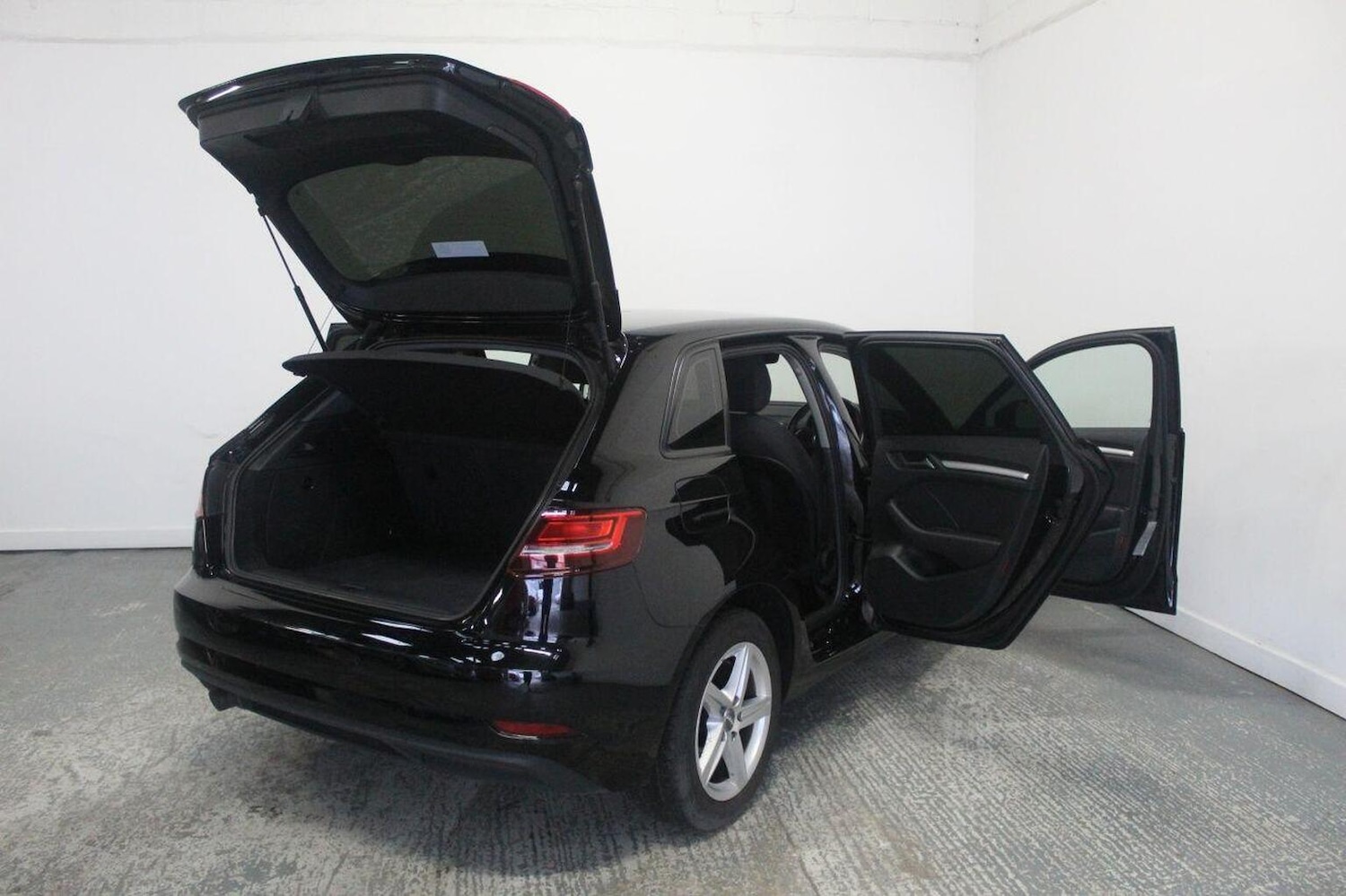 Used Audi A3 2018 for sale - 77069112: Photo 21