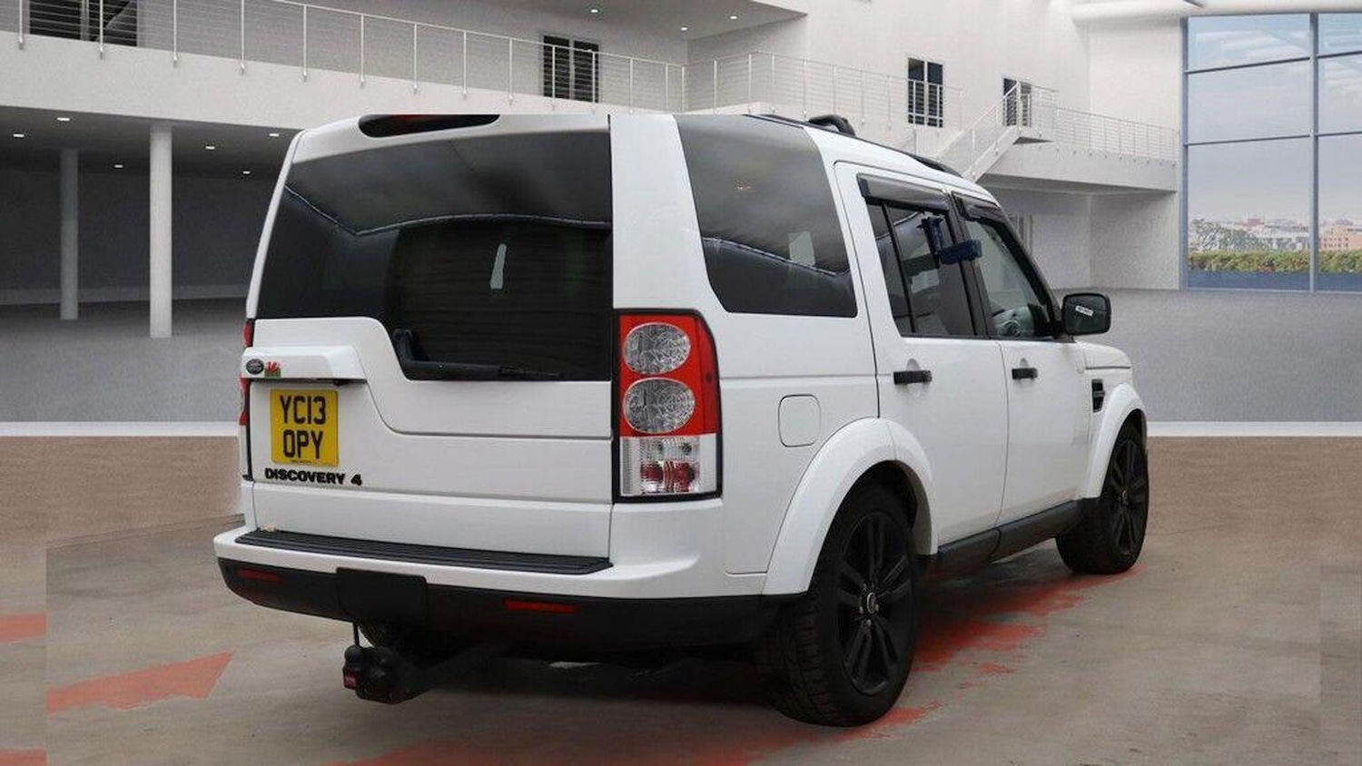 Used Land Rover Discovery 4 2013 for sale - 77938145: Photo 7