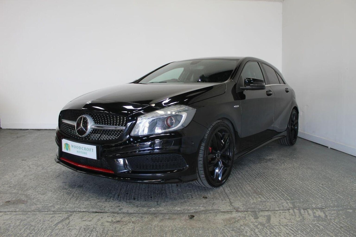 Used Mercedes-Benz A-Class 2013 for sale - 77342590: Photo 2