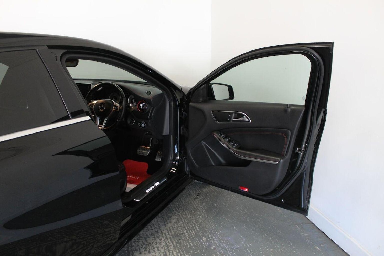 Used Mercedes-Benz A-Class 2013 for sale - 77342590: Photo 21