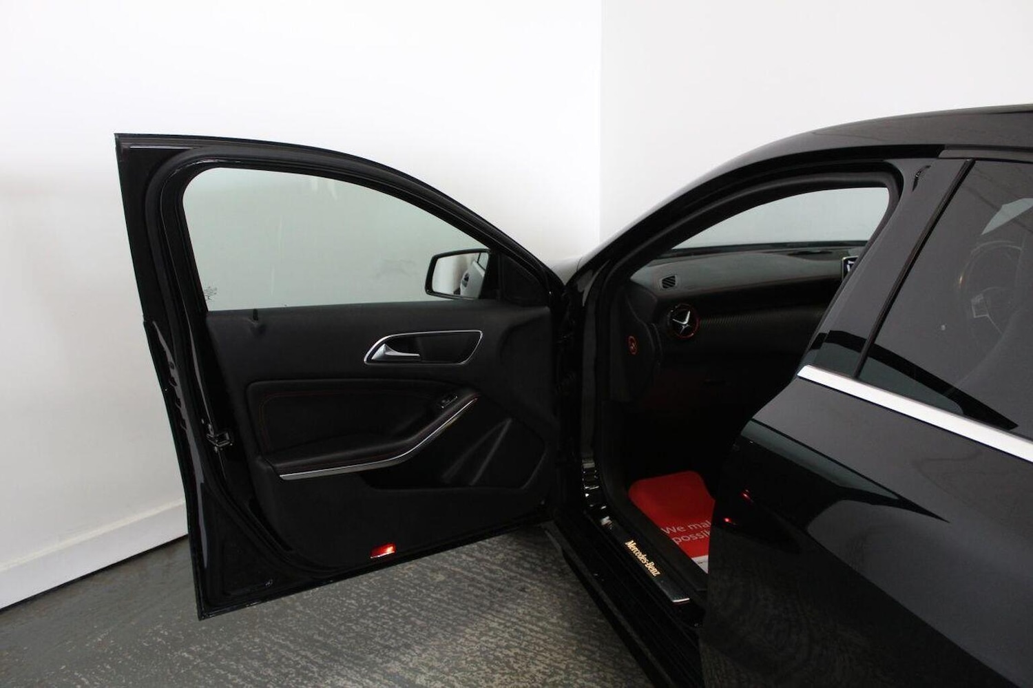 Used Mercedes-Benz A-Class 2013 for sale - 77342590: Photo 23