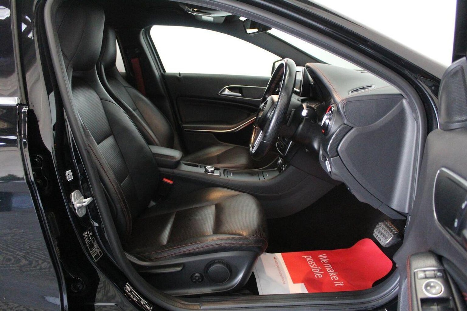 Used Mercedes-Benz A-Class 2013 for sale - 77342590: Photo 30