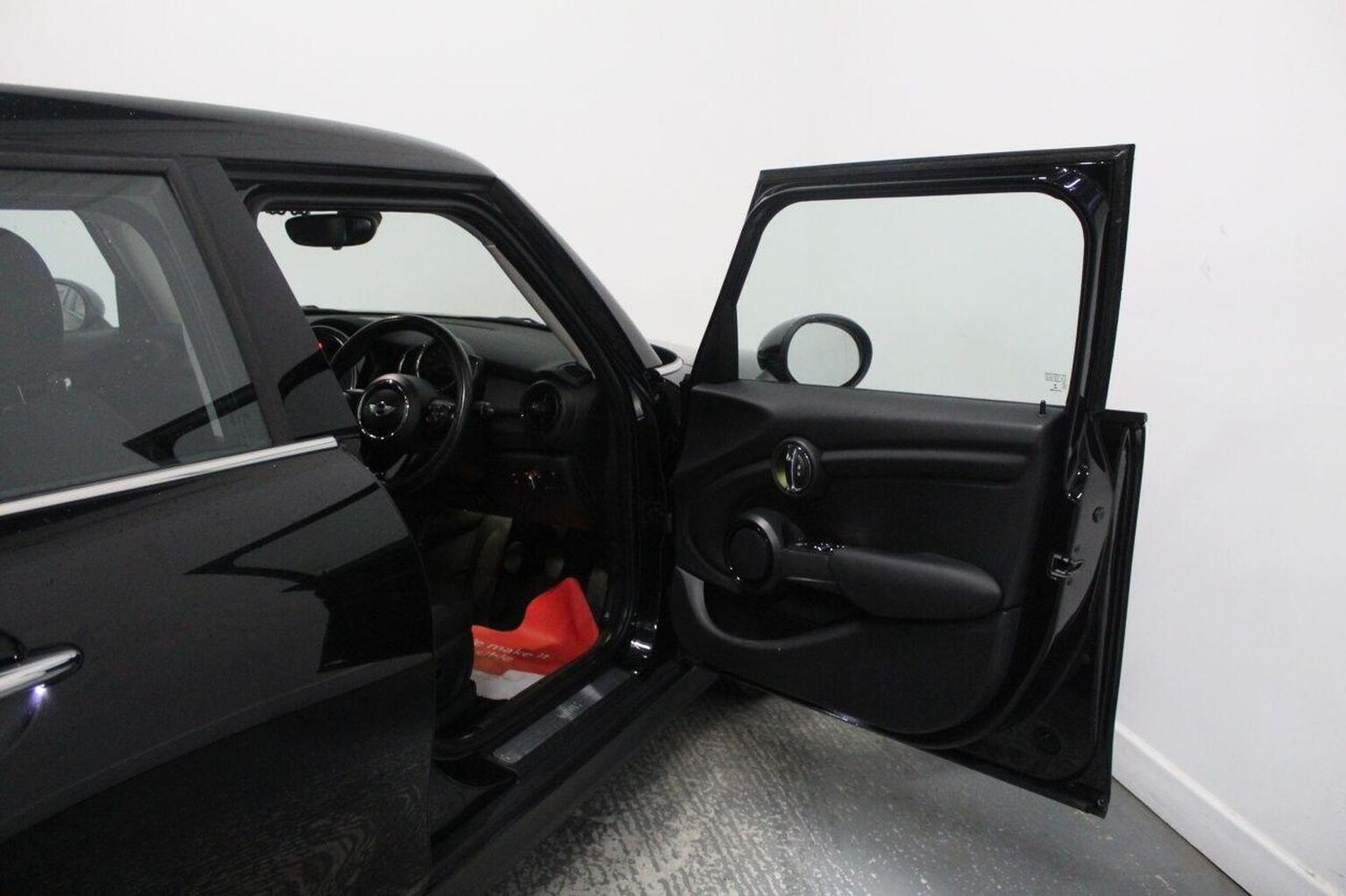 Used MINI Hatch 2018 for sale - 77464988: Photo 21