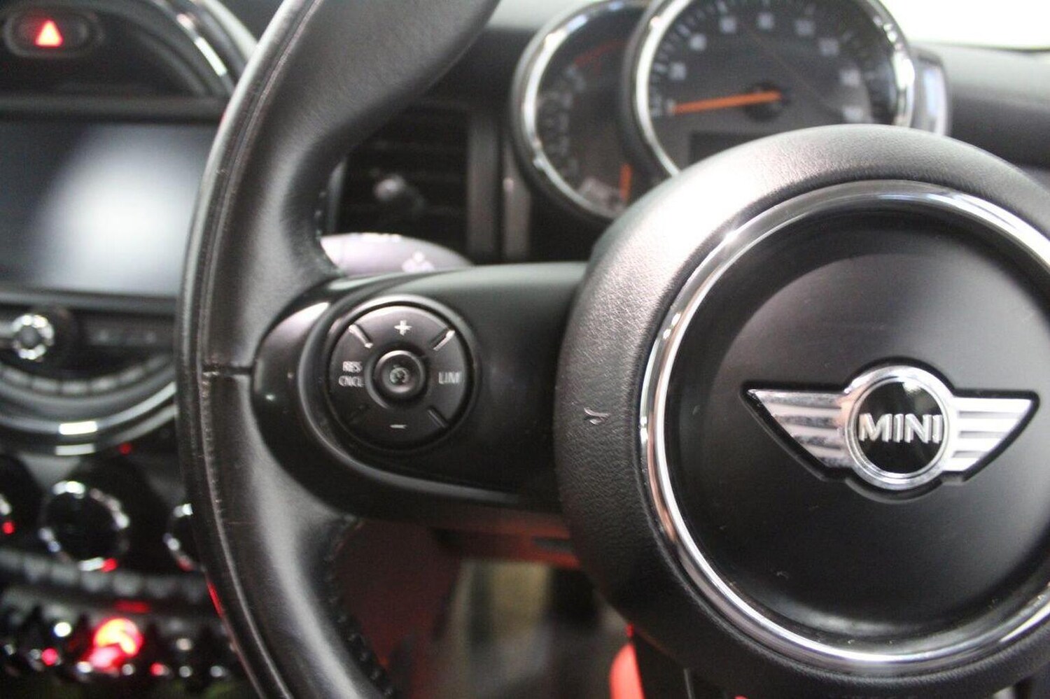 Used MINI Hatch 2018 for sale - 77464988: Photo 44