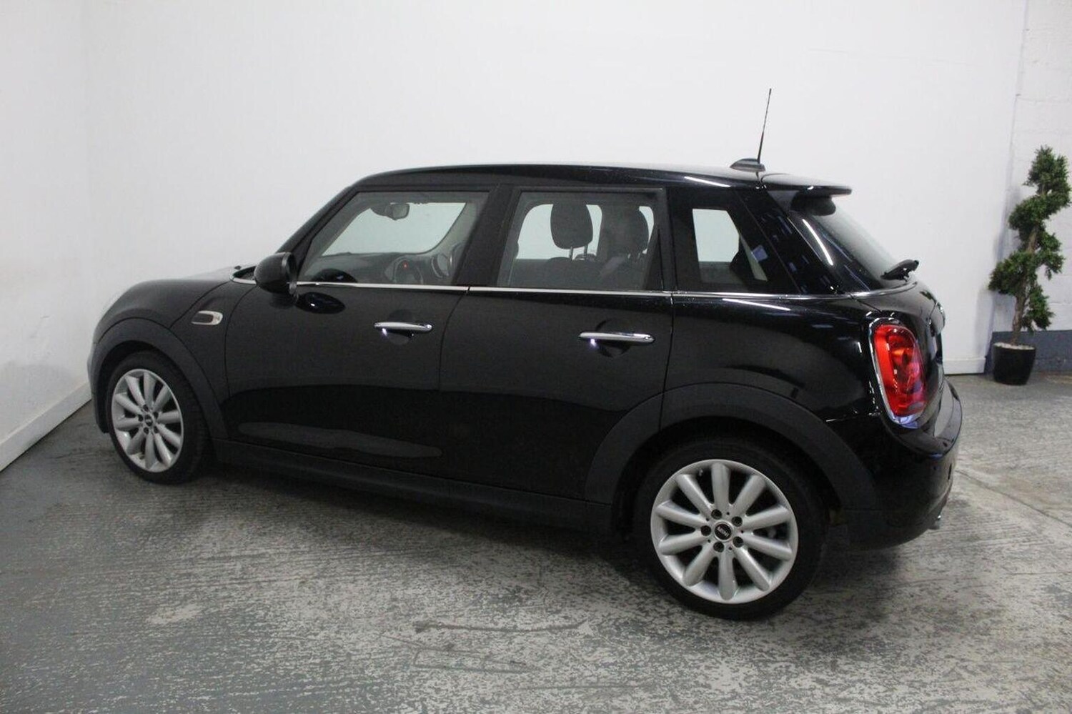 Used MINI Hatch 2018 for sale - 77464988: Photo 8