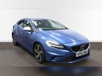 Used Volvo V40 2018 for sale - 79251726: Photo