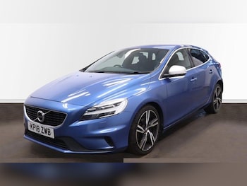 Used Volvo V40 2018 for sale - 79251726: Photo