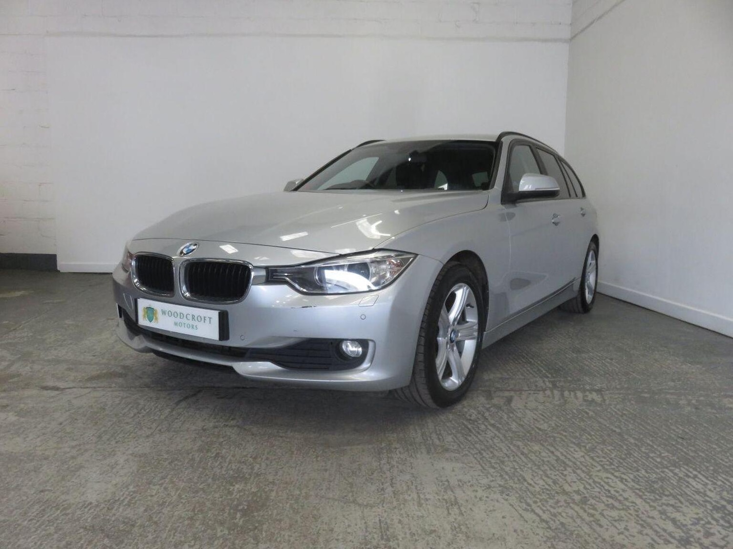 Used BMW 3 Series 2012 for sale - 77464612: Photo 2