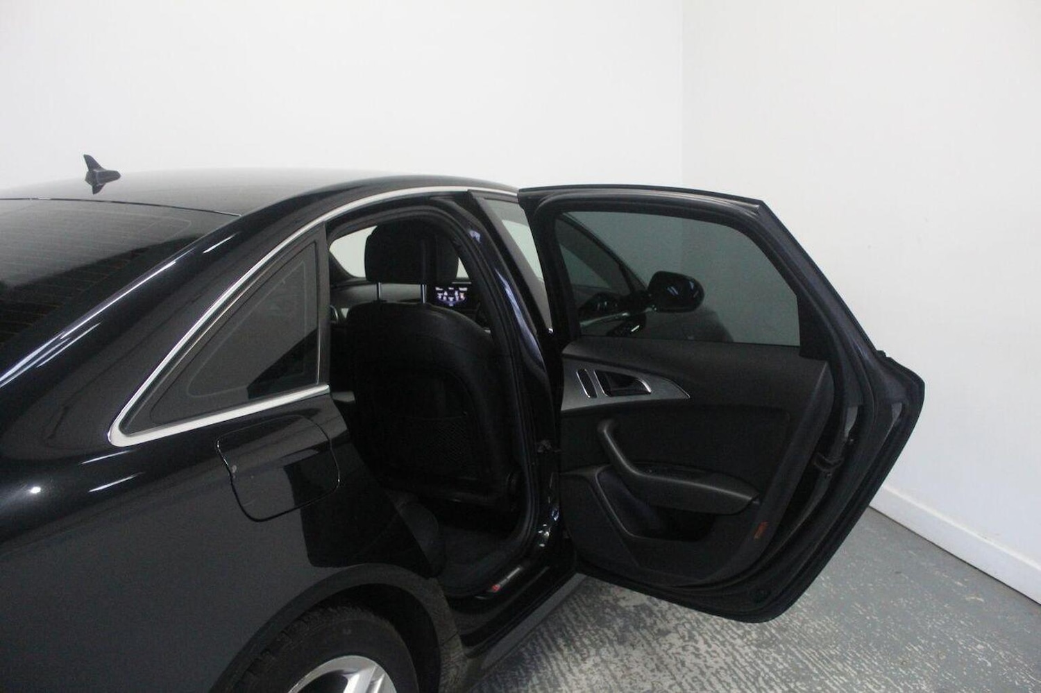 Used Audi A6 Saloon 2013 for sale - 77296832: Photo 24