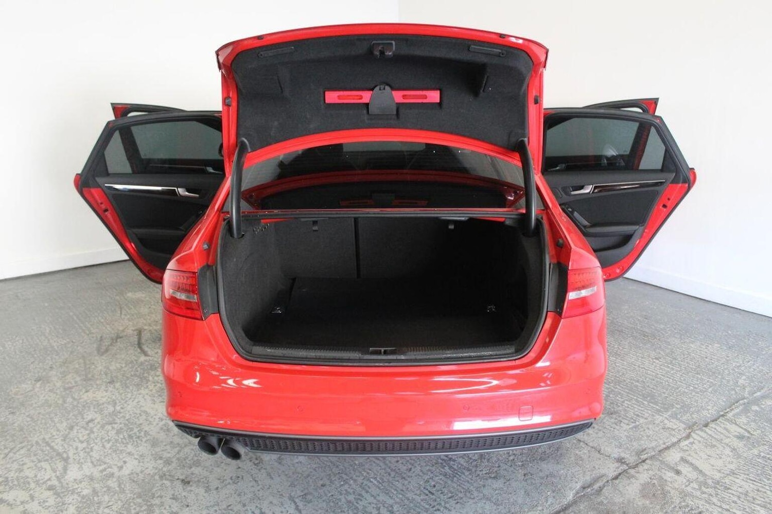 Used Audi A4 2014 for sale - 77937937: Photo 23