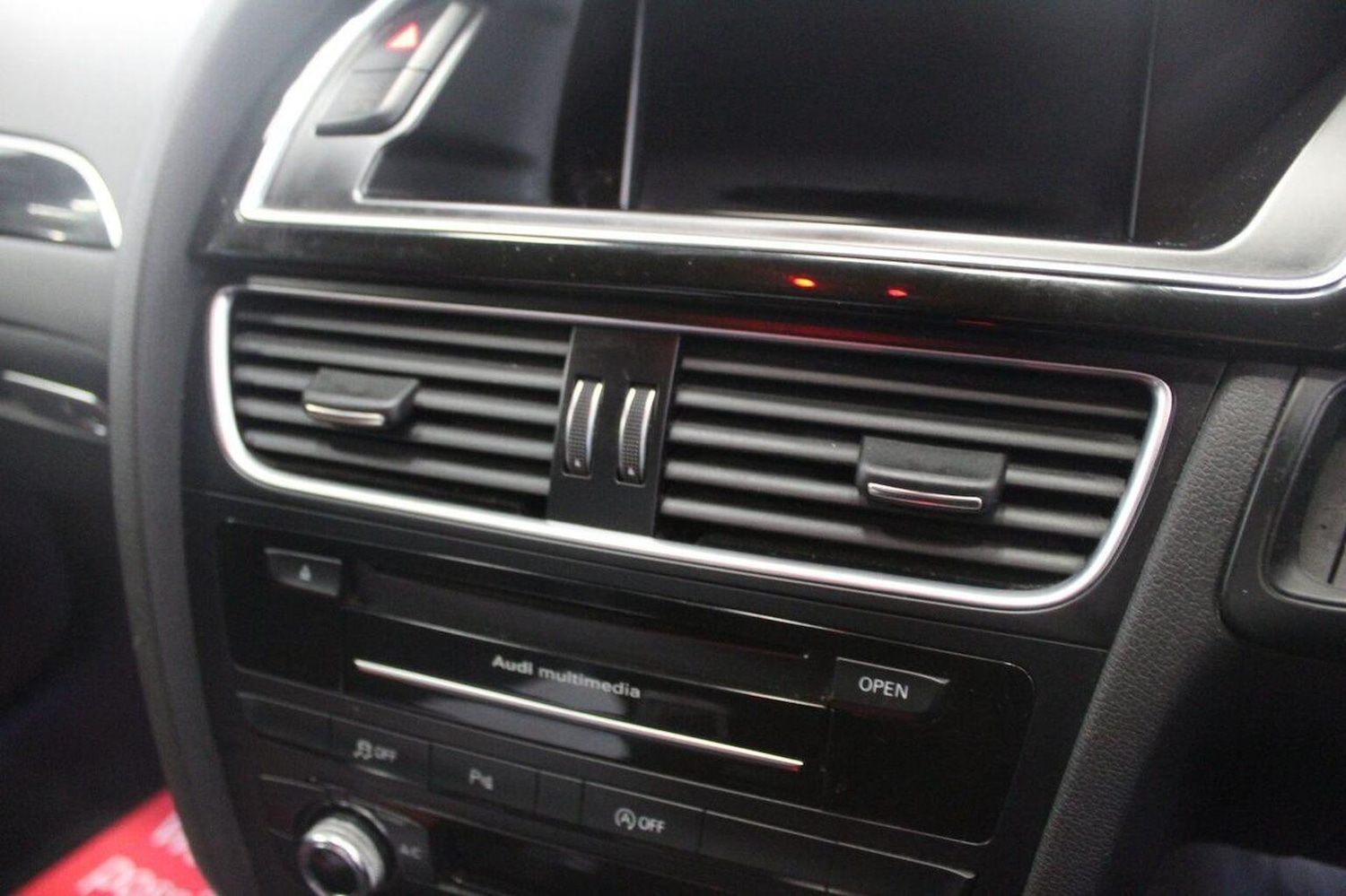 Used Audi A4 2014 for sale - 77937937: Photo 41