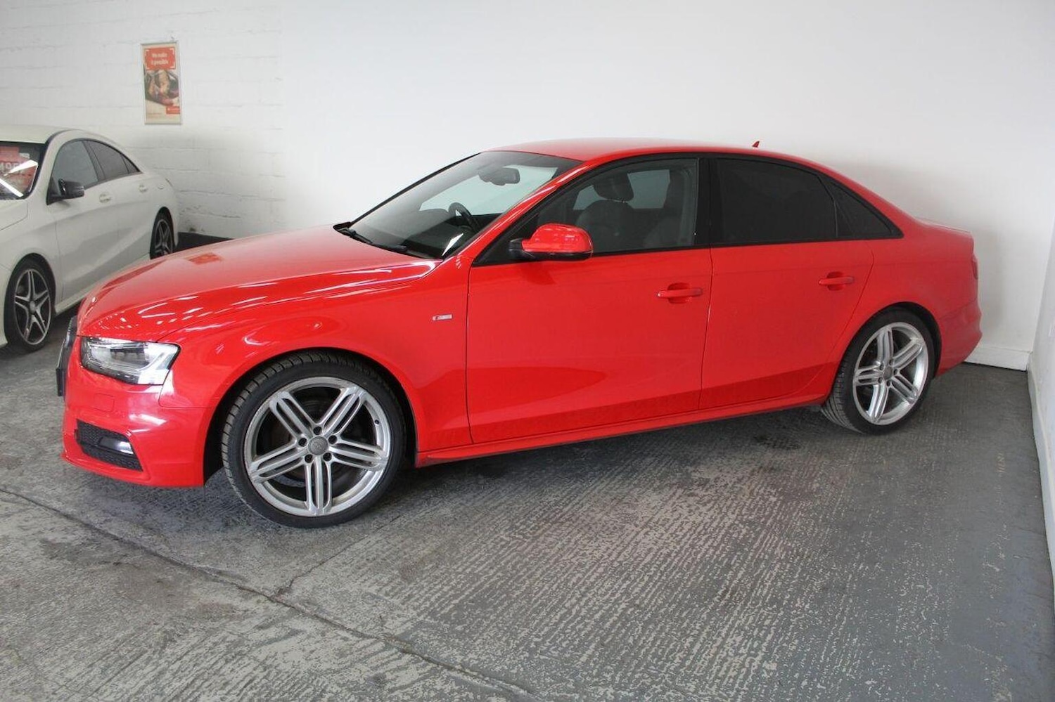 Used Audi A4 2014 for sale - 77937937: Photo 5