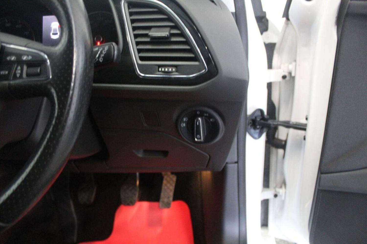 Used SEAT Leon 2018 for sale - 76439965: Photo 46