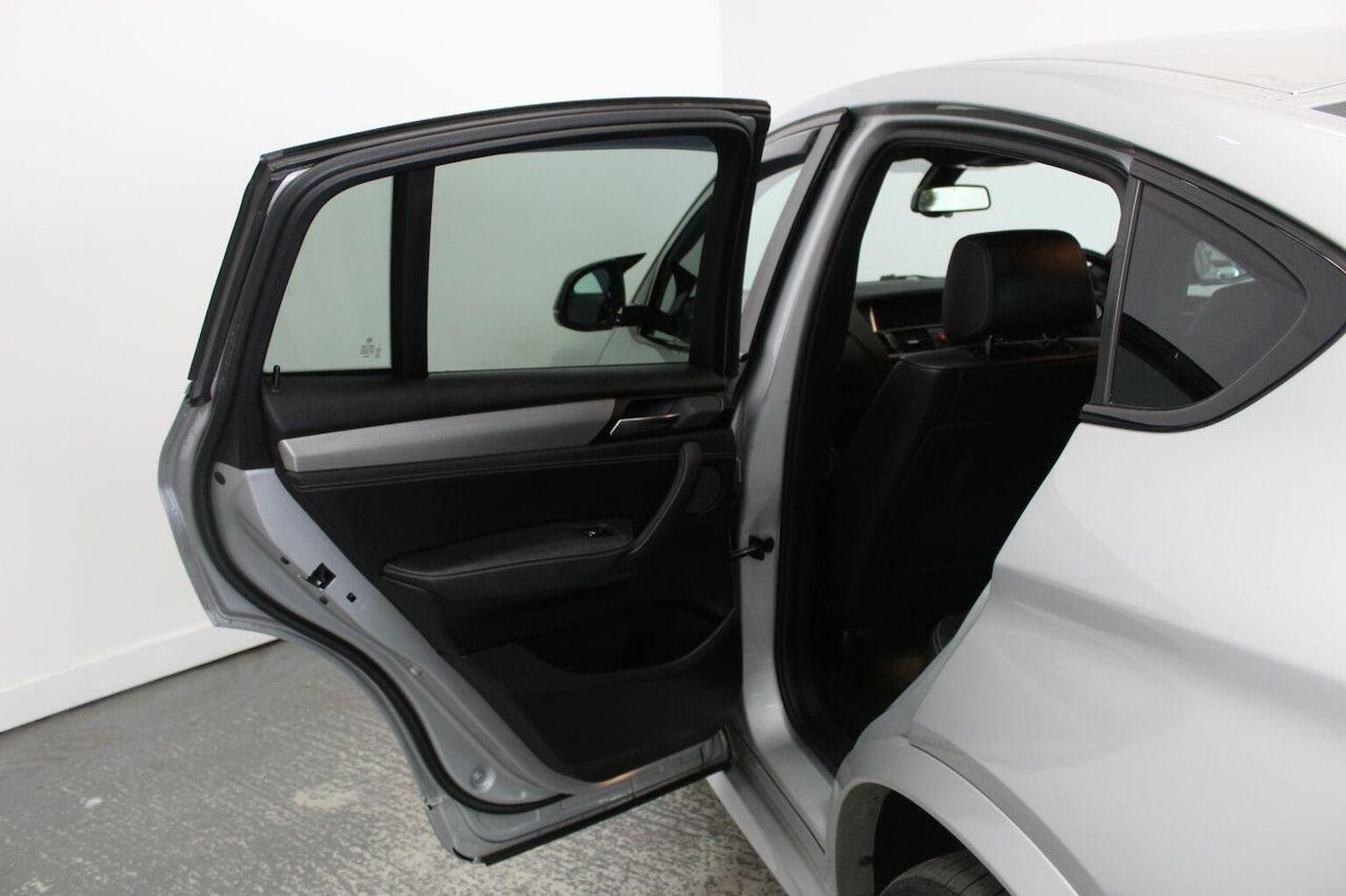 Vehicle 28