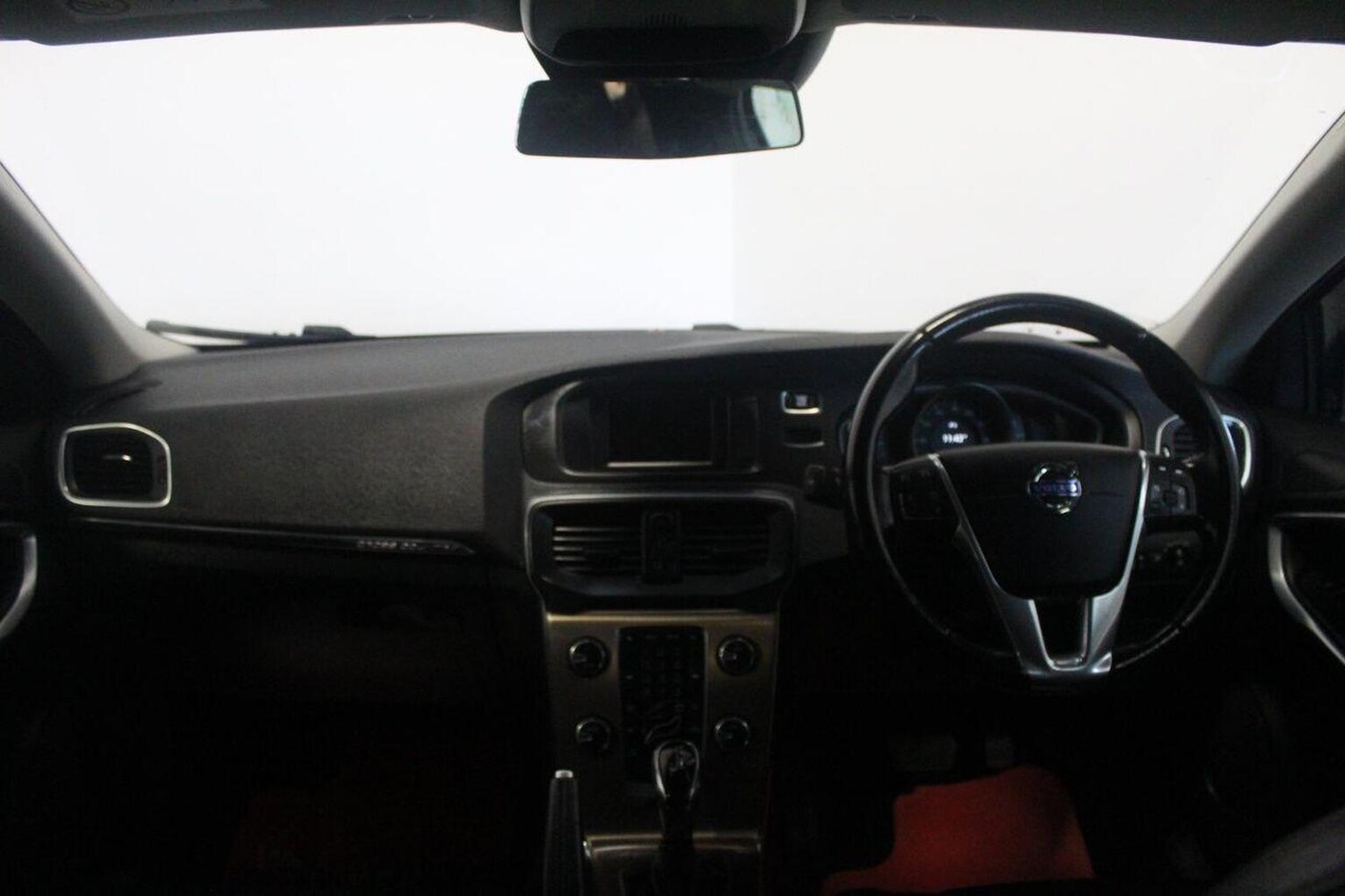 Used Volvo V40 2014 for sale - 77558588: Photo 27