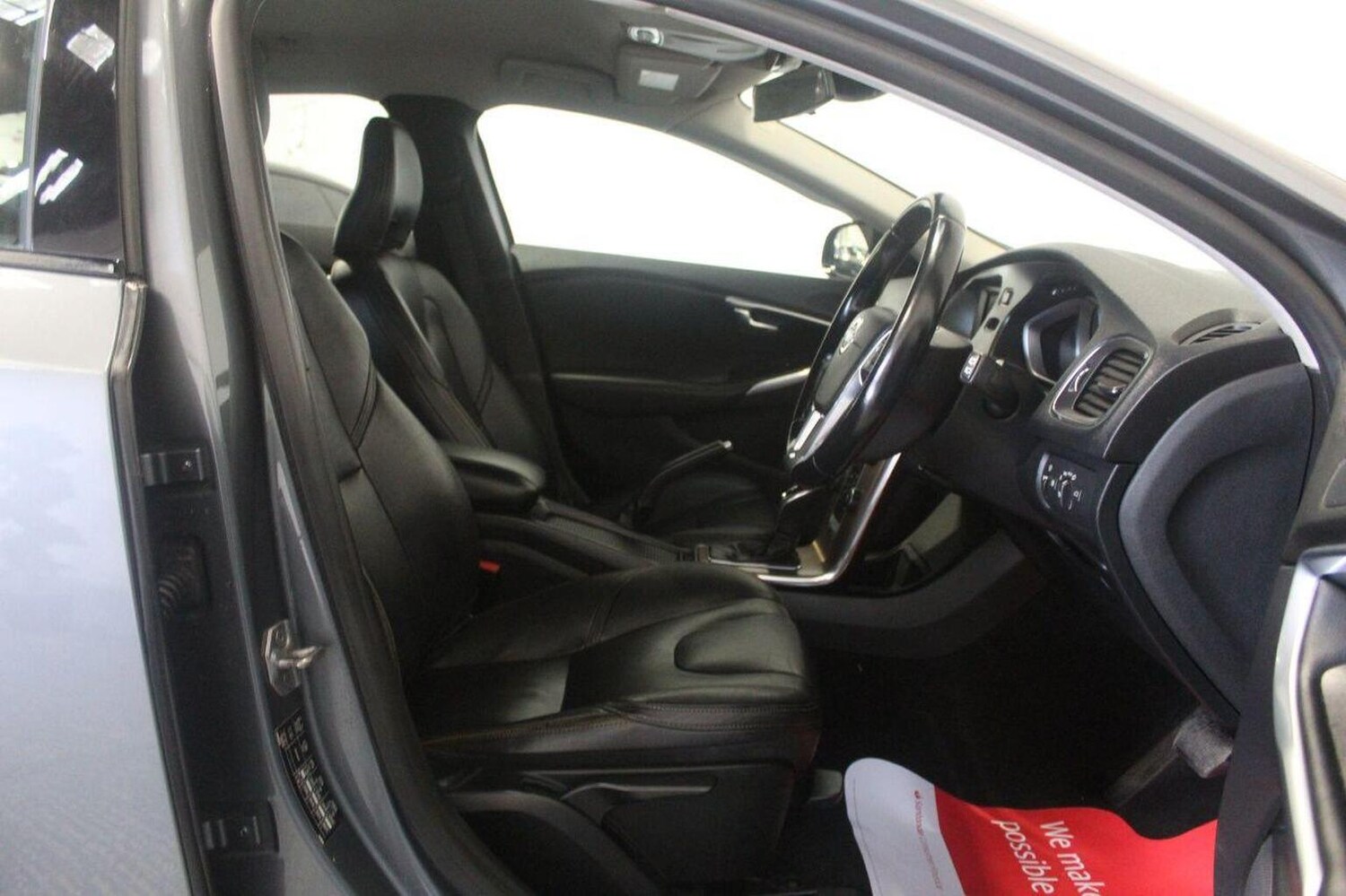 Used Volvo V40 2014 for sale - 77558588: Photo 28